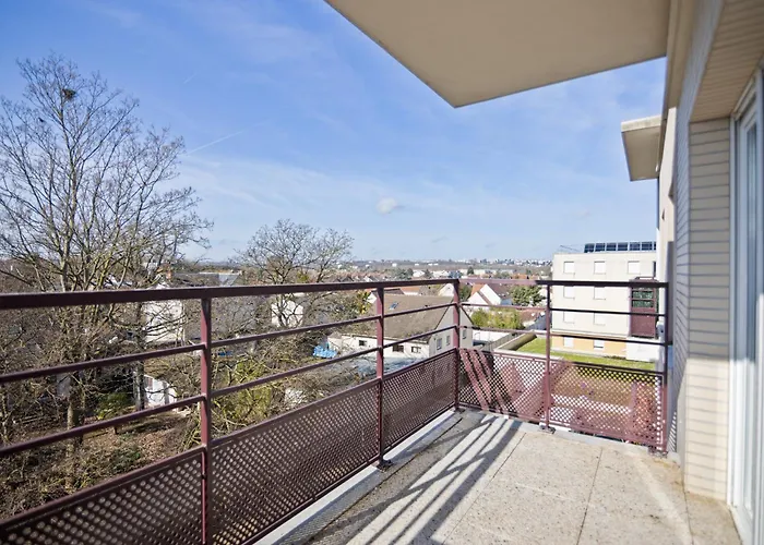 Cozy Studio Near Paris & Orly