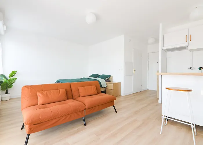 Cozy Studio Near Paris & Orly